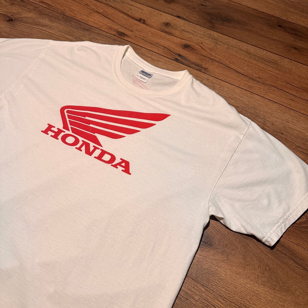 Gildan Honda Wing Logo White Red Graphic T-Shirt Mens XL